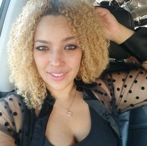 Meet your Posher, Wendy